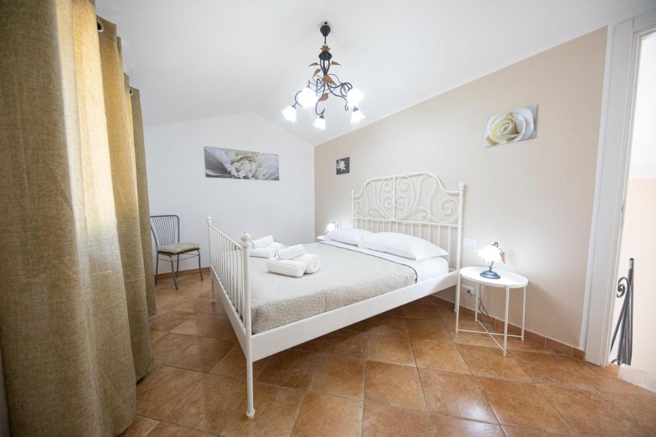 Casa Vacanze Villa Baronessa チェファル エクステリア 写真