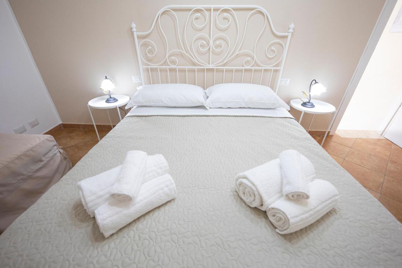 Casa Vacanze Villa Baronessa チェファル エクステリア 写真