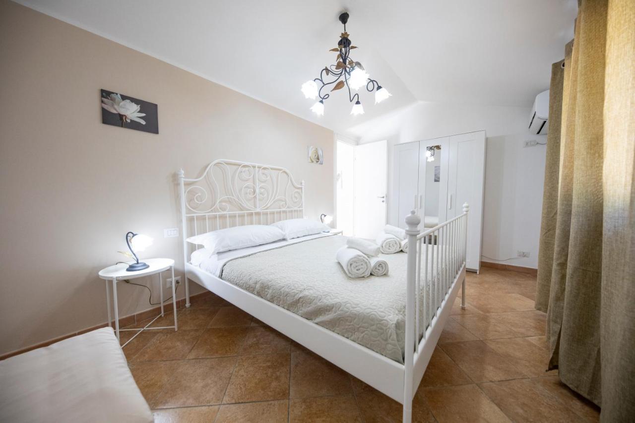 Casa Vacanze Villa Baronessa チェファル エクステリア 写真