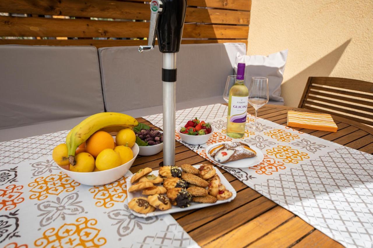 Casa Vacanze Villa Baronessa チェファル エクステリア 写真