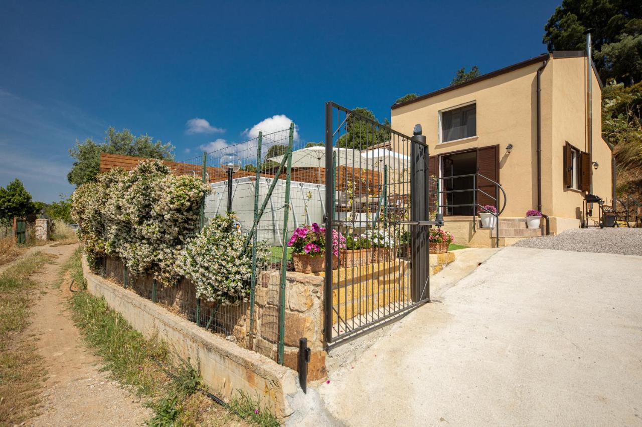 Casa Vacanze Villa Baronessa チェファル エクステリア 写真